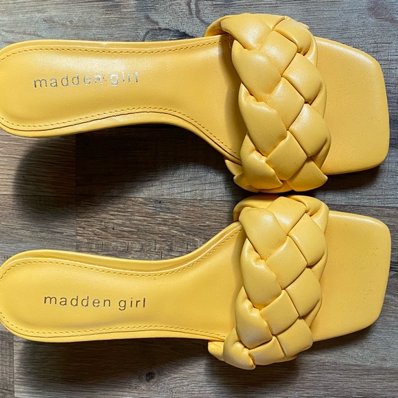 Madden Girl “Shanaa” Braided Kitten-Heel Mules - Picture 14 of 15